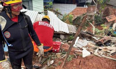 Sobe para 11 o número de mortos em decorrência das fortes chuvas em MG 