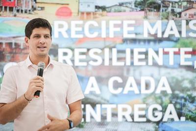 João Campos lidera cenários de 1º e 2º turnos em Pernambuco, diz Genial/Quaest