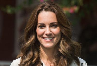 Kate Middleton confirma remissão de câncer quase 1 ano após anunciar diagnóstico