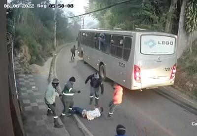 Vídeo: ladrão apanha de homens ao tentar roubar mulher em Minas Gerais