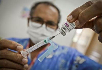 Governo cria Secretaria contra covid e libera R$ 5 bi para vacinas