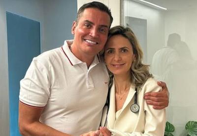 Leo Dias recebe alta e deixa hospital em São Paulo