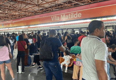 Metrô: falha em equipamento provoca aglomerações em estações da Linha 3-Vermelha em São Paulo