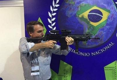 Poder Expresso: Bolsonaro defende uso de armas para manter democracia