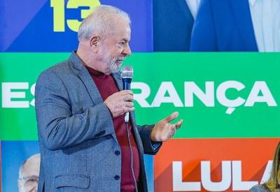 Lula se reúne com coligação e fala sobre planos para retomada da economia