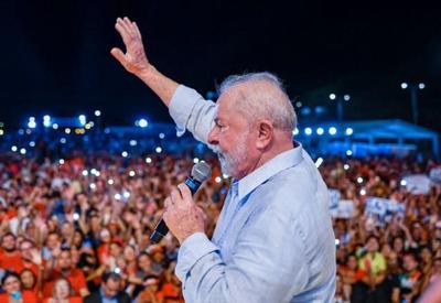 Médicos cogitam cirurgia em Lula, mas agenda política atrapalha