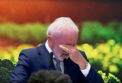 Lula se emociona ao falar sobre fome e diz que problema com os EUA é mais fácil de resolver
