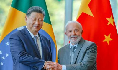 Em meio a tensões com os EUA, Brasil busca fortalecer laços com a China