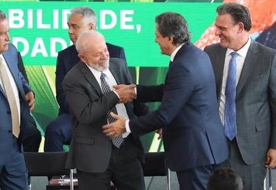 Haddad anuncia corte de R$ 25,9 bilhões em despesas por determinação de Lula