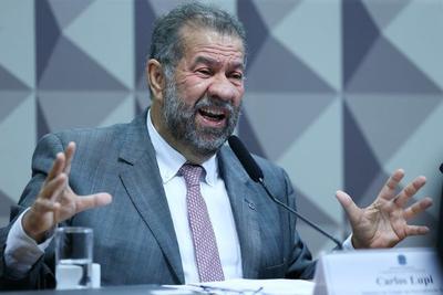 Deputados do PDT deixam base do governo Lula, mas senadores permanecem