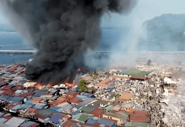 Incêndio destrói cerca de 1.000 casas em vila na Malásia