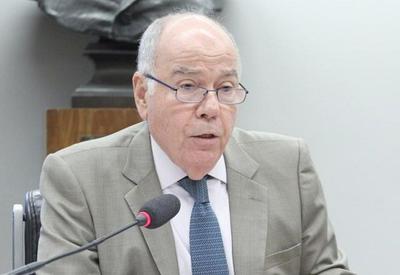 Brasil não vai romper relações com a Venezuela, diz Mauro Vieira