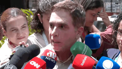 Médico de Bolsonaro descarta cirurgia por ora, mas não estima prazo de alta