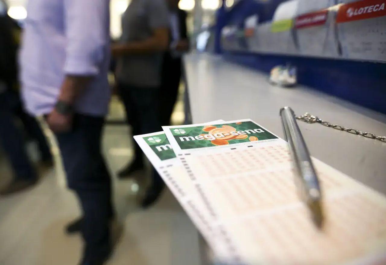 Mega-Sena pode pagar R$ 75 milhões neste sábado