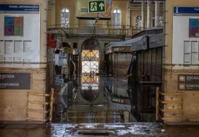 Mercado Público de Porto Alegre volta a funcionar parcialmente após 41 dias fechado por inundação