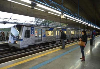 Metroviários de São Paulo adiam greve prevista para esta 4ª
