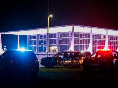 Veja o que se sabe sobre o atentado suicida na praça dos Três Poderes