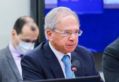 "Mil vezes não", diz Guedes sobre conflito entre offshore e cargo de ministro