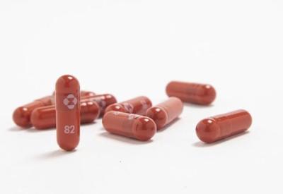 Merck autoriza fabricação de genéricos de pílula anti-covid