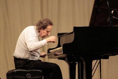 Pianista Arthur Moreira Lima morre aos 84 anos