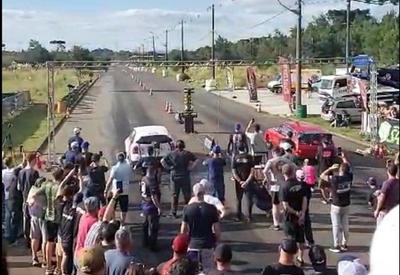 Piloto morre após perder controle de carro em competição de arrancada no RS