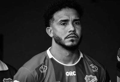 Jogador de futebol morre antes de partida em São Paulo
