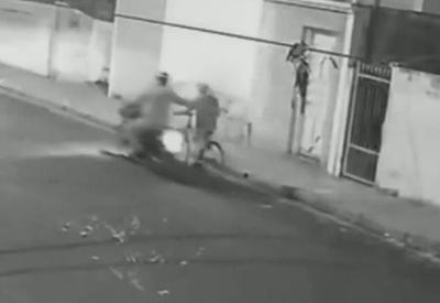 Idoso é derrubado de bicicleta e fica ferido em Ribeirão Preto (SP)