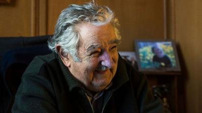 Pepe Mujica deixa legado de simplicidade e direitos sociais, diz cientista política