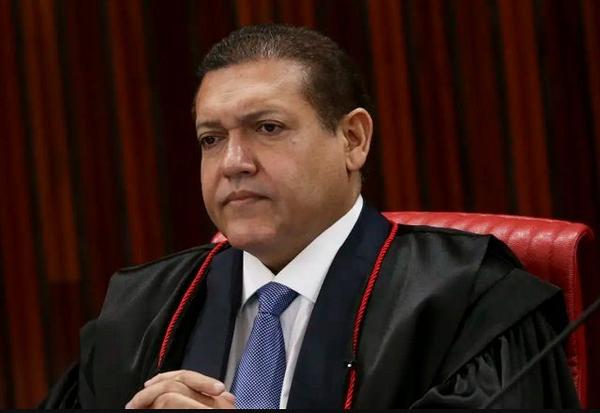 Imagem da notícia: Nunes Marques vai decidir sobre ação do PL contra pesquisa que apresentou áudio de Flávio com Vorcaro