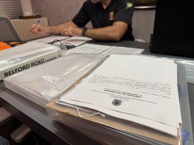 PF prende 4 envolvidos em desvios de R$ 100 milhões do Fundeb em Belford Roxo (RJ)