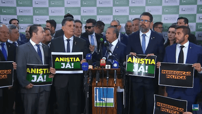 Oposição na Câmara chama denúncia contra Bolsonaro de "peça de ficção" e critica STF