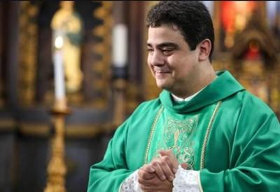 Justiça autoriza retomada de investigação contra padre Robson em Goiás