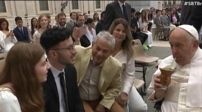 Brasileiros que conheceram papa Francisco contam histórias com o pontífice