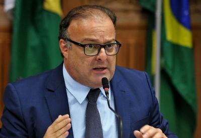 Paulinho Freire (União) vence Natália Bonavides (PT) e é eleito prefeito de Natal