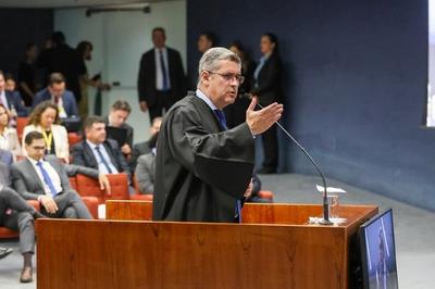 Ramagem não era “ensaísta de Bolsonaro” e nem orientou live apontada como início do golpe, diz defesa