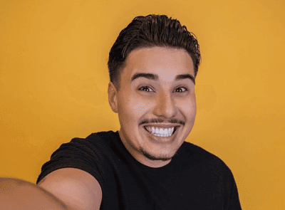 Ex-participante do BBB que tentou beijar colega à força será investigado por importunação sexual