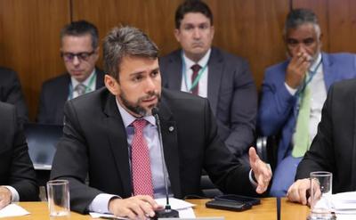 Governo vê com preocupação indefinição do União sobre comando de ministério