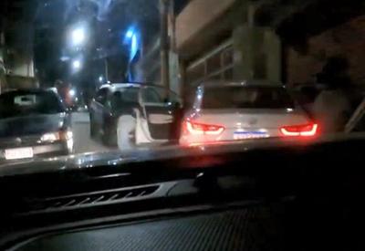 VÍDEO: Polícia persegue carro roubado por adolescentes em SP