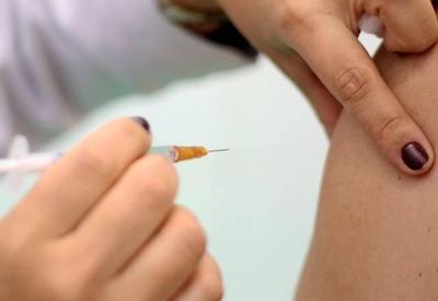 Mais vacinas: 1 milhão de doses da Pfizer chegam nesta 5ª feira