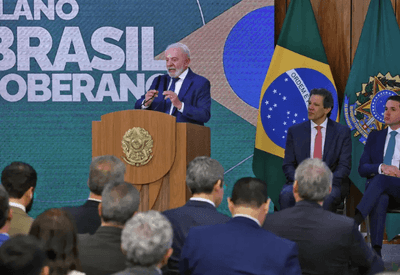 Pacote de socorro do governo é recebido com alívio e cautela por setores afetados por tarifaço
