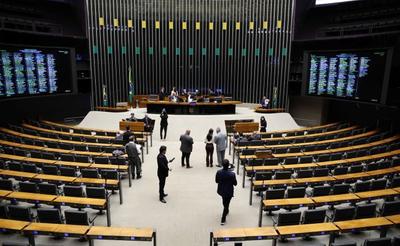 Votação de PL sobre minerais críticos é adiada para quarta (6); governo apoia texto