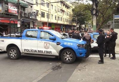 PM mata dois suspeitos em tiroteio após roubo na zona oeste do Rio de Janeiro