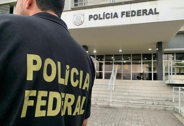 Imagem da notícia: Em crise com Toffoli, delegados federais defendem que PF solicite afastamento de magistrados em investigações