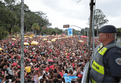 Polícia prende 20 suspeitos com agentes disfarçados durante blocos de Carnaval em São Paulo