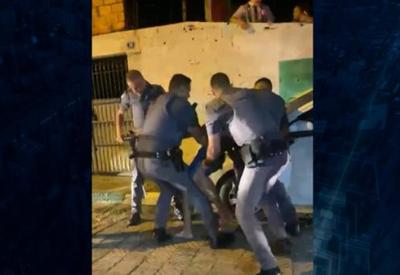 Policiais militares agridem família na Grande São Paulo
