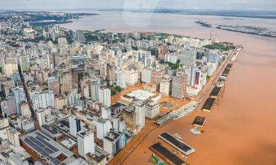 Porto Alegre inicia plano de limpeza pós-enchente