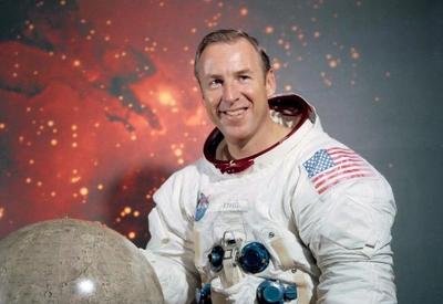 Morre astronauta conhecido pela frase "Houston, we’ve had a problem"