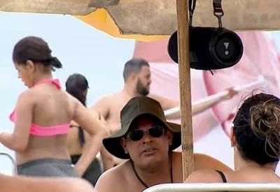 Praias cheias, tensão alta: som alto, álcool e disputa por espaço aumentam conflitos no litoral