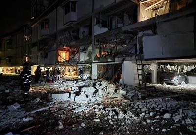 Explosão destrói apartamentos em Campos do Jordão
