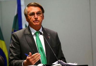"Interfere em tudo", reclama Bolsonaro do Judiciário